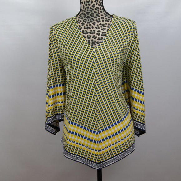 Chico's 1 top handkerchief hem 3/4 bell sleeve - Picture 2 of 14